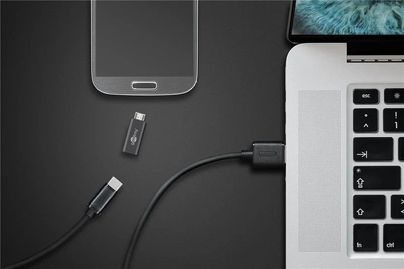 Micro-USB/USB-C™ OTG Hi-Speed-Adapter für den Anschluss von Ladekabeln