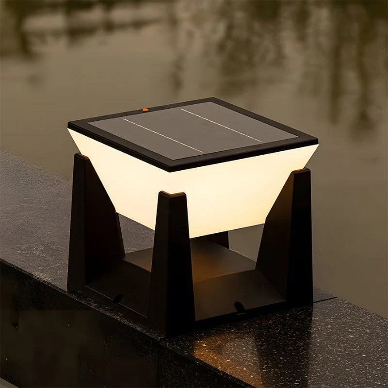 Solarbetriebene LED-Gartenleuchte mit kubischem Design für den Außenbereich