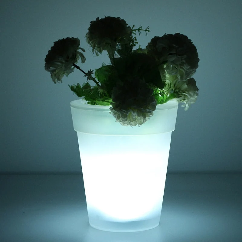 Florion Pflanztopf mit LED-Beleuchtung – solarbetriebener Blumentopf für Innen- und Außenbereich