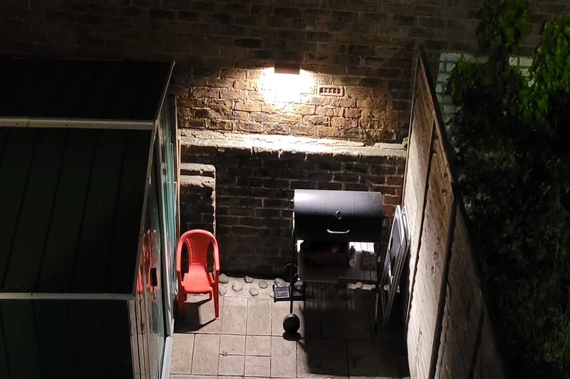 NexSun Brick | 900 Lumen | Solar-PIR-Wandleuchte