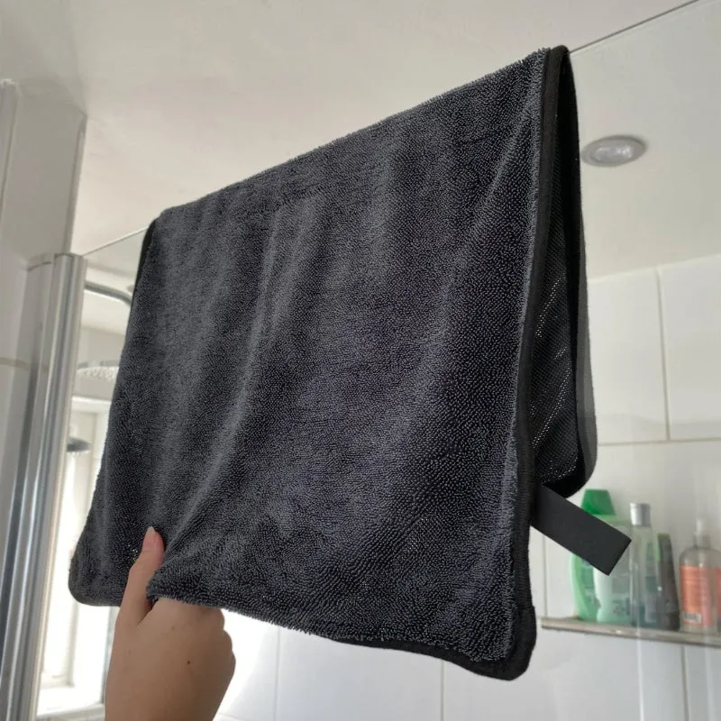 AquaCloth – Wiederverwendbares Mikrofasertuch zum Trocknen und Reinigen
