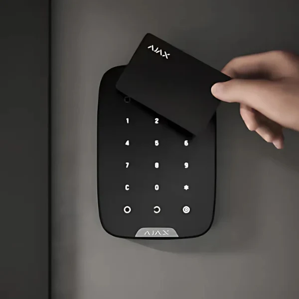 Ajax Keypad Plus - Draadloos Codepaneel met NFC