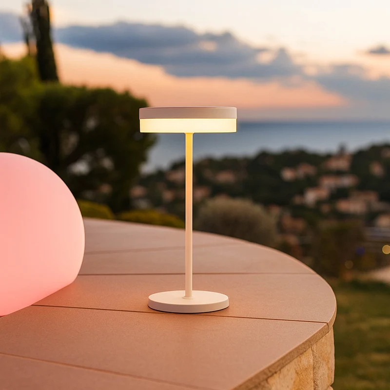VIVIA MINI WHITE SOLAR