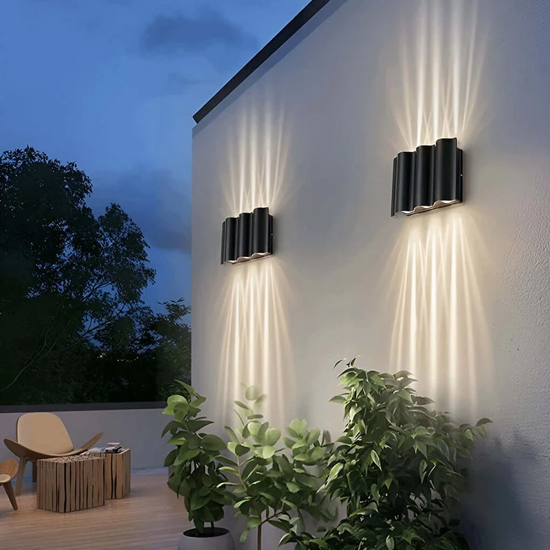 Wandleuchte aus Aluminium mit LED Up-Down-Beleuchtung – 2L / 4L / 6L