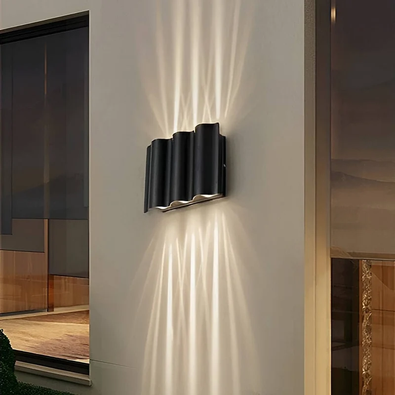 Wandleuchte aus Aluminium mit LED Up-Down-Beleuchtung – 2L / 4L / 6L