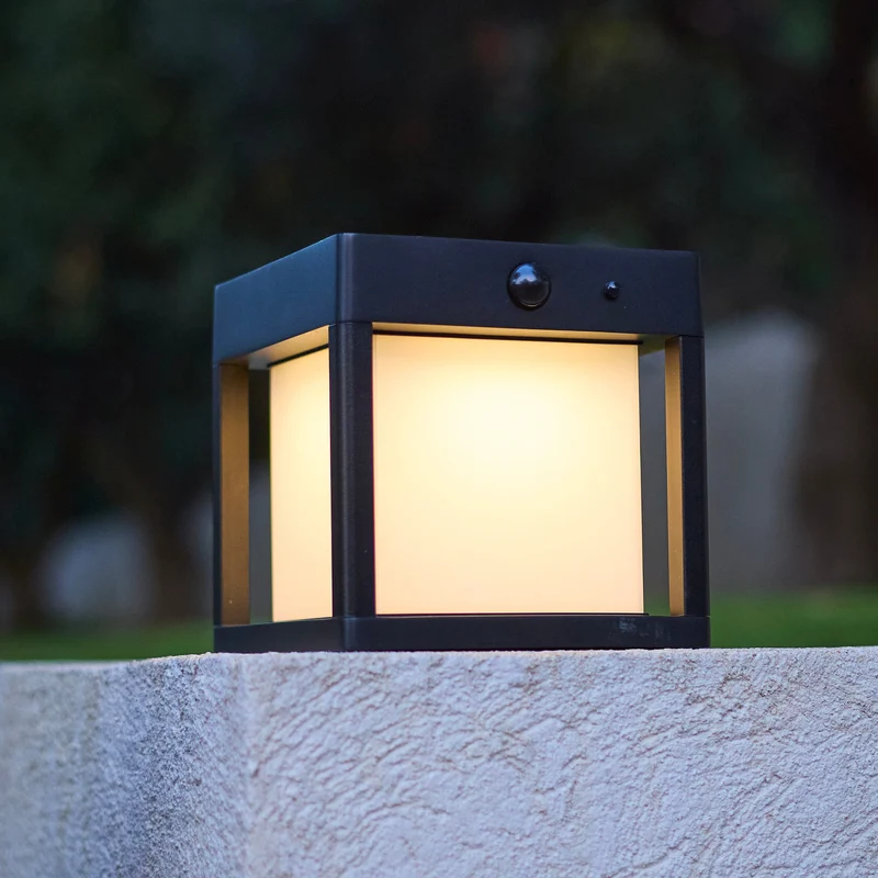 PILARO BLACK