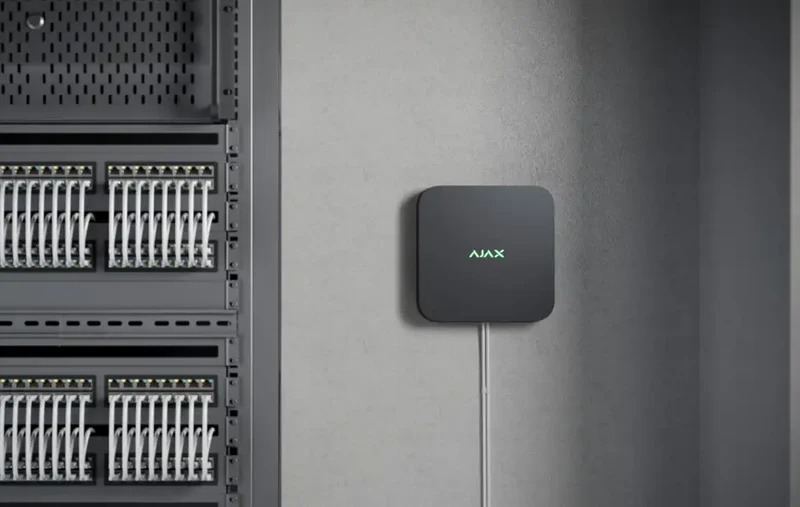 AJAX 4K 8-Kanal Netzwerk-Videorekorder "NVR"