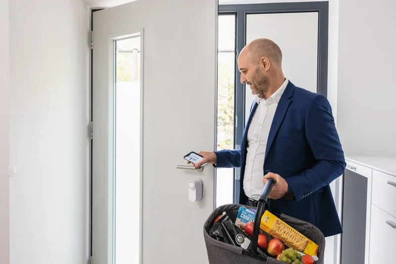 ABUS Türschlossantrieb LOXERIS One CFA4100 S Bluetooth