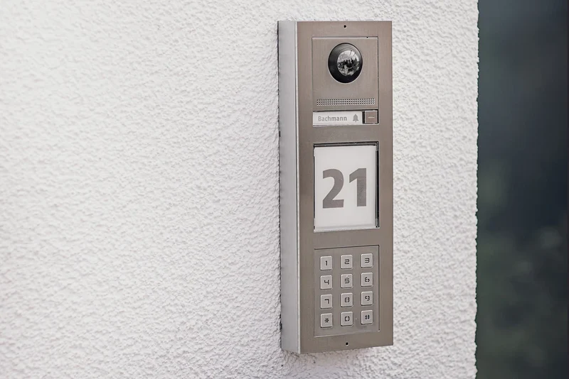 ABUS TVHS20150 - AP-Rahmen für 3 ModuVis Module